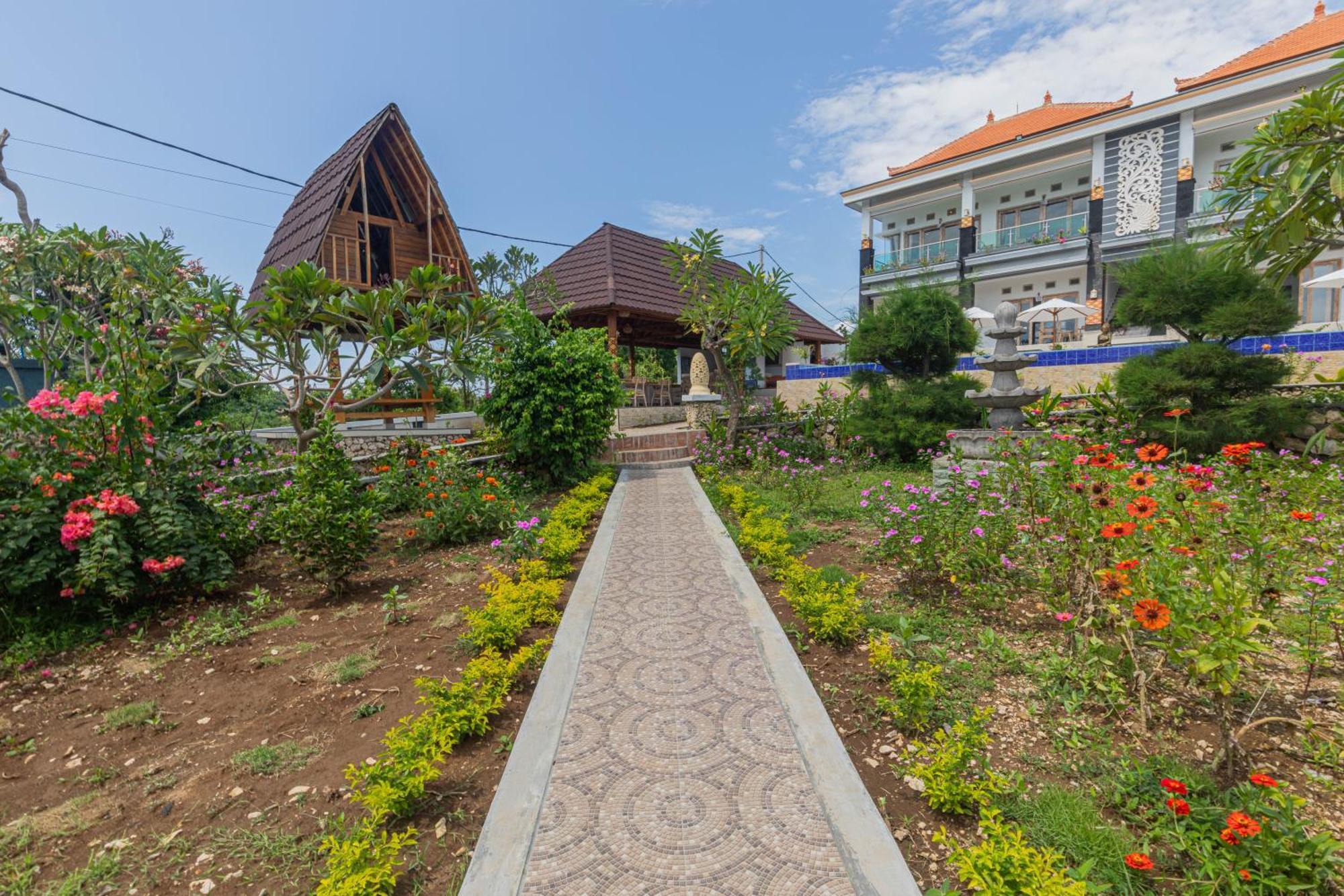 D'Arya Sea View Hotel Batununggul Exterior photo