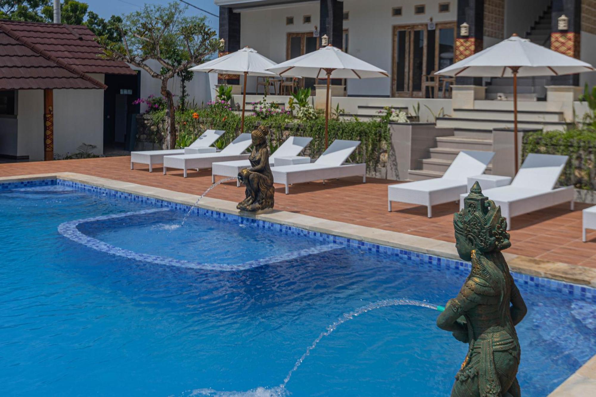 D'Arya Sea View Hotel Batununggul Exterior photo