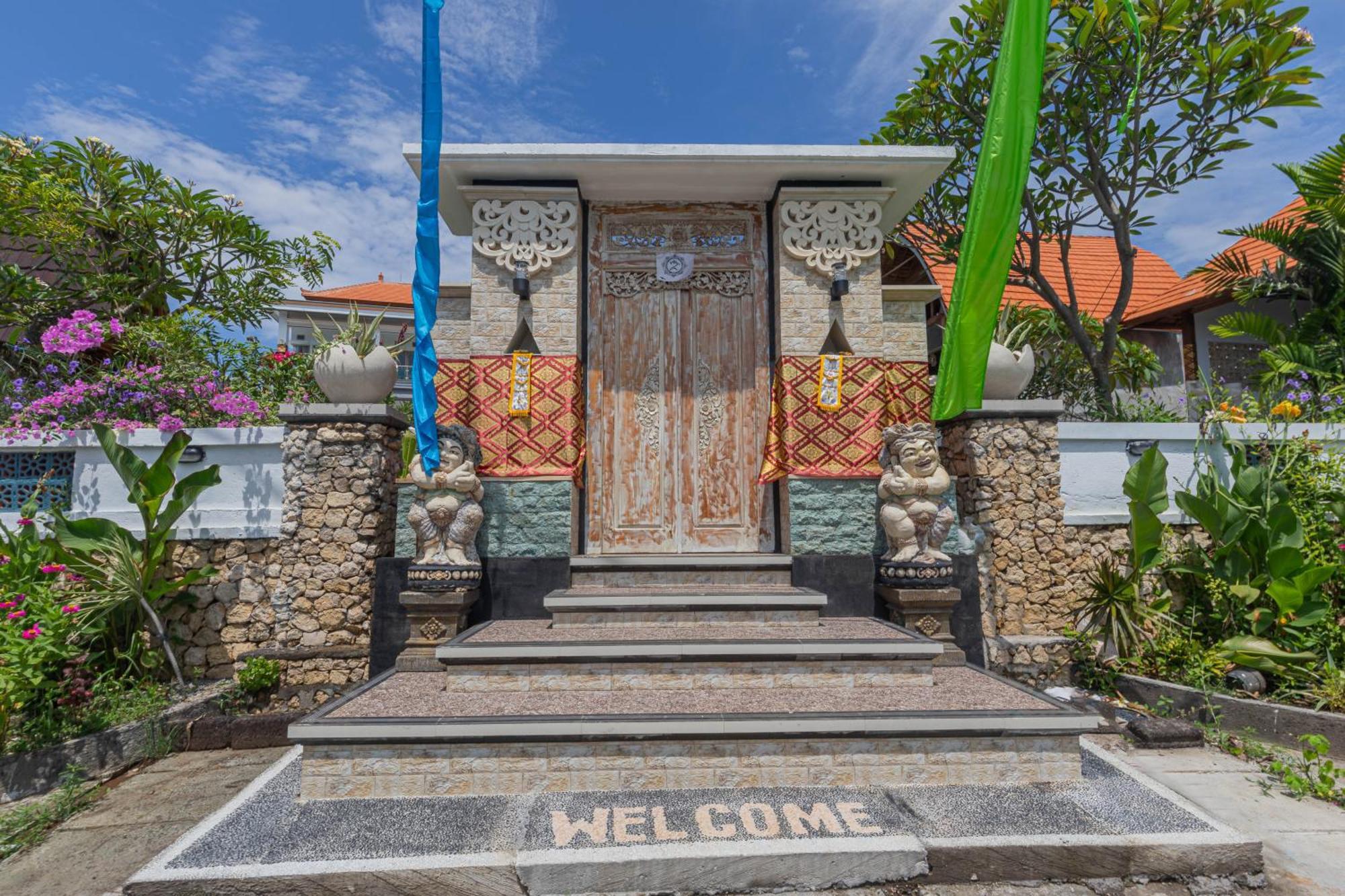 D'Arya Sea View Hotel Batununggul Exterior photo