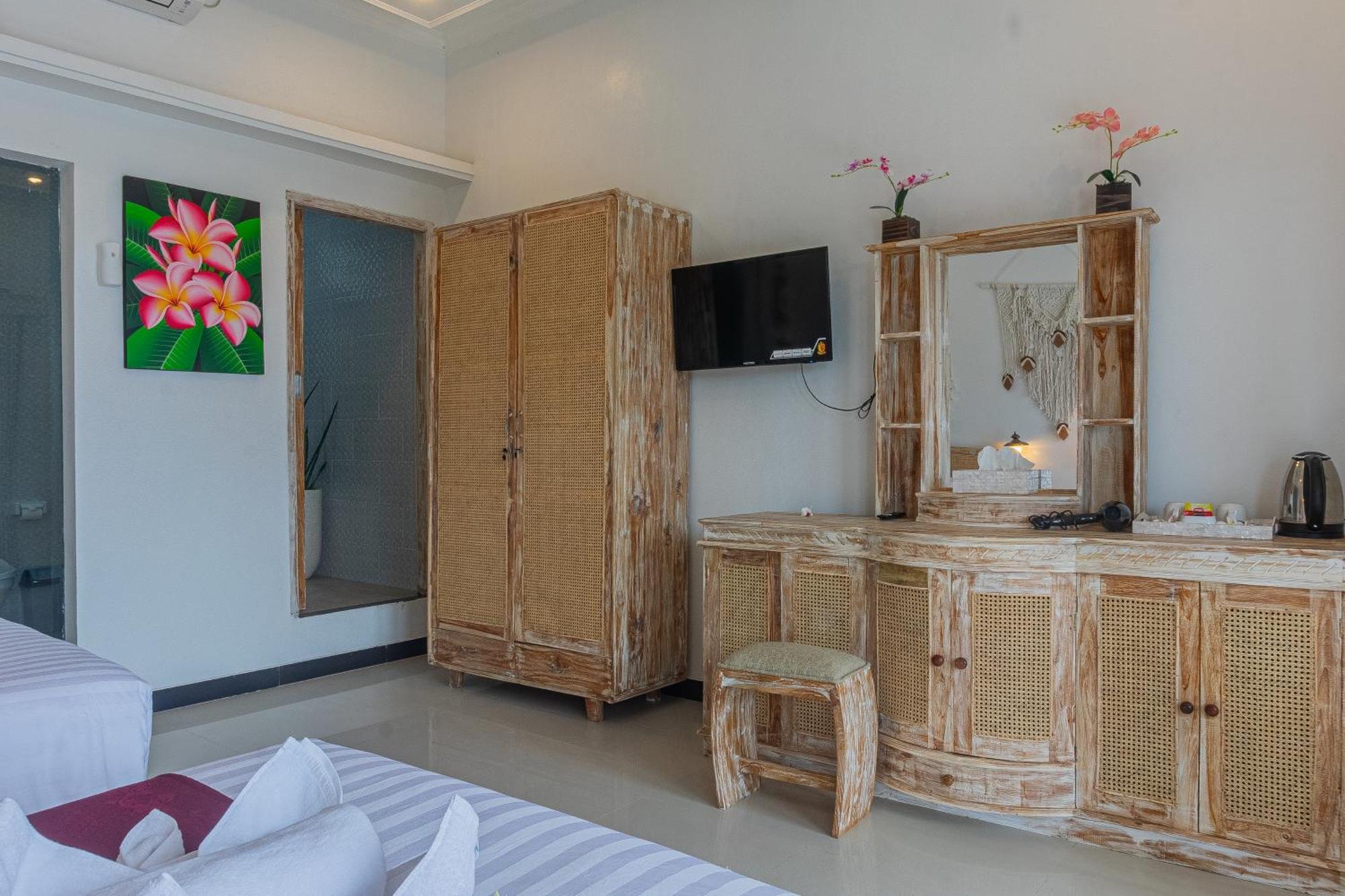 D'Arya Sea View Hotel Batununggul Exterior photo